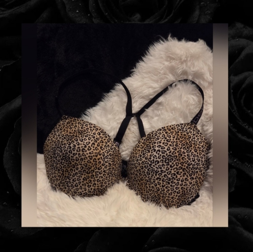 bebe Intimates New Without tag🔖 38DD Leopard 🐆 & Black Bra